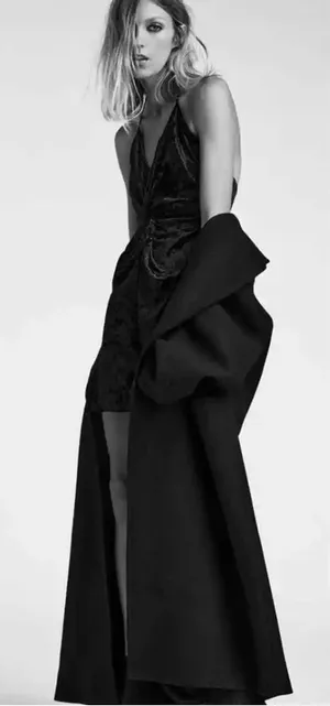 NEW Zara Velvet Mini Dress Black XS‎ thumbnail 1