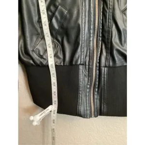 New Look Black Faux Leather Cropped Bomber Jacket Sz 1X thumbnail 4