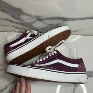 Vans EUC Burgundy Low Top Suede Leather Sneakers Men Sz 7 Wmn Sz 8.5 Skateboard thumbnail 7