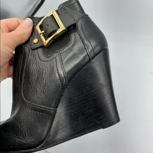 Tory Burch Black Leather Ankle Boots Wedges Womens 5 Booties Luxury Gold Buckle thumbnail 13