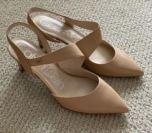NEW Calvin Klein Slingback Nude Pumps Heels Wrap Around Kitten Mary Janes Sz 8 thumbnail 1