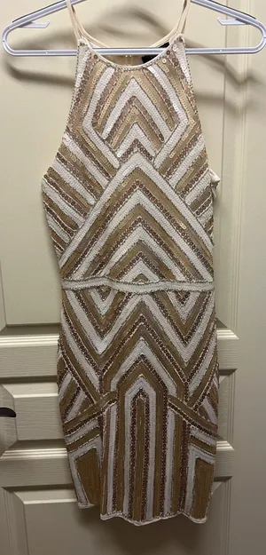 Prom/ Homecoming dress Gold Size M thumbnail 1