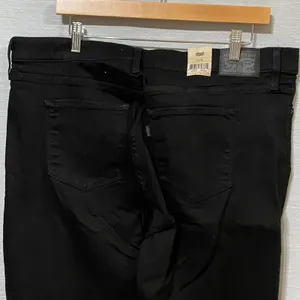 Levis 311 Shaping Skinny Jeans Womens 34x28 Black Stellar Stretch Mid Rise NEW thumbnail 4
