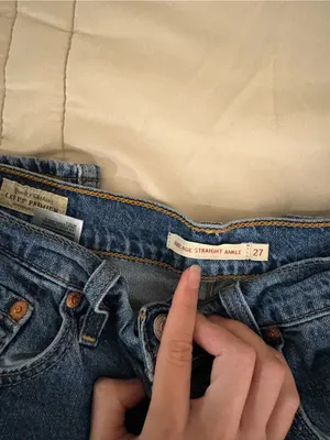 Levi's Women’s Blue Ribcage Straight Ankle Jeans thumbnail 3