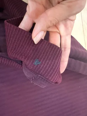 Lululemon sz 4 Burgundy ribbed hoodie with thumb holes #lululemon #athleisure thumbnail 3