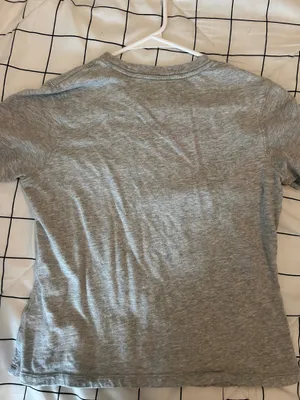 Grey aerie tee  thumbnail 2