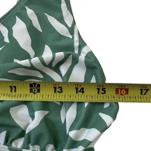 Body Flirt Women's Size 14 Tankini Top Swimsuit Swimwear Green NWT | 58-43 thumbnail 4