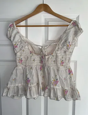 Universal Threads Floral Tie Blouse thumbnail 2