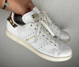 Adidas Stan Smith White Leather Floral Heel Gold Foil Sneakers Womens 6.5 thumbnail 1