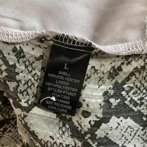 Vici Snake Print Long Sleeve Blouse - Black & White thumbnail 5