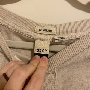 Roxy Tan Textured Crewneck Size Large thumbnail 7