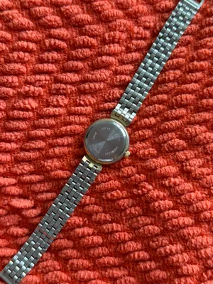 Vintage Women’s Watch Silver thumbnail 2
