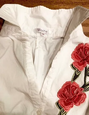 Y2K Does 70s Mocha Apparel Embroidered Floral Crop Top size M thumbnail 6