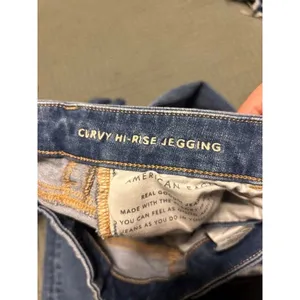 American Eagle Size 4 Jeans Curvy Hi-Rise Jegging The Dream Jean thumbnail 7