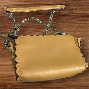 257 Zara | EUC Tan Floral Applique Crossbody Bag (9”x6”x2,5”) thumbnail 6
