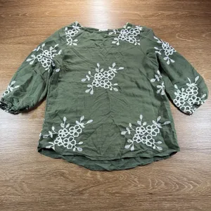 Kindred Petite Women's Olive Green Floral Embroidered Blouse PS thumbnail 2