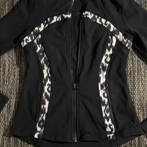 Lululemon define jacket animal print limited edition Luon thumbnail 3