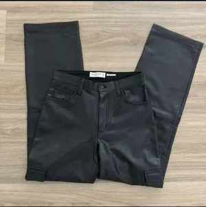 Pants thumbnail 1