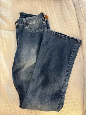 Hollister Curve Love Bootcut Jeans thumbnail 1