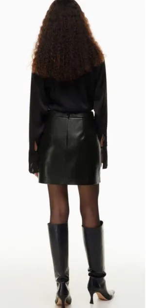 Aritzia Wilfred Patio Faux Leather Skirt Size 8 thumbnail 2