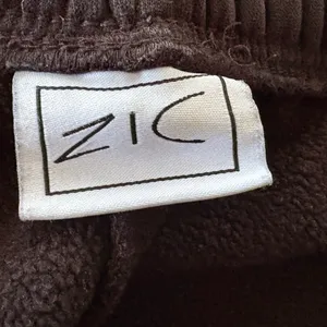 ZIC Black Joggers Size XXL thumbnail 3
