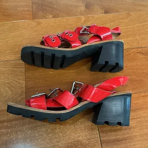 Jeffrey Campbell Riveter Lugged Buckle Sandal patent‎ leather red size 7.5 thumbnail 10