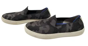 Rothy’s the Original‎ Slip On Sneaker Women’s 9 in Black Grey Camo Print thumbnail 1