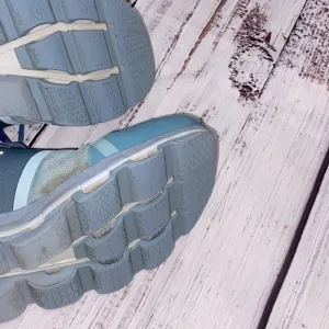 On Cloud blue running shoes size 9 1/2 thumbnail 9