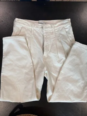 Abercrombie & Fitch White Pleated Chinos thumbnail 6