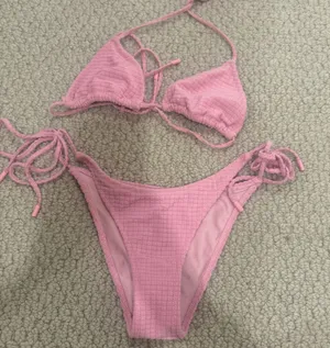 Triangl Bikini thumbnail 1