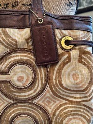 Coach Beautiful purse medium size 💜 thumbnail 3