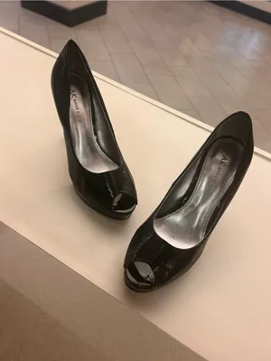 Anne Klein Black Peep-Toe Stiletto Pumps 8 M thumbnail 5