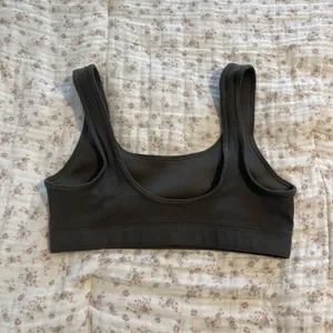 Nike Women's Army Green Sports Bra thumbnail 2