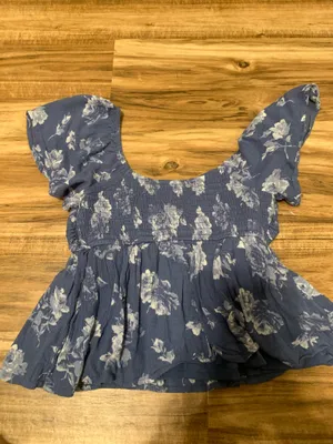 Hollister babydoll top   thumbnail 2