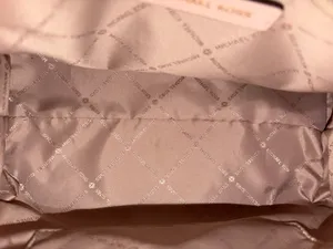 Michael Kors Purse  thumbnail 9
