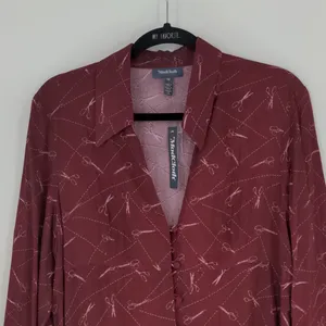 Modcloth A Cut Above Average Shirt Dress Size 12 Burgundy Scissors Hair Stylist‎ thumbnail 2