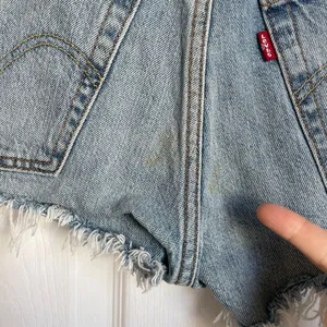 Levi's 501 cutoff button fly shorts size 25 womens distressed READ thumbnail 7