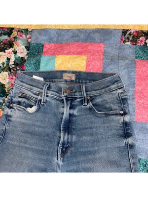 Mother $258 Woman’s 26 The Mid Rise Dazzler Ankle Fray Jeans Size 26 thumbnail 3