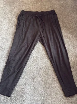 Old Navy Active Joggers thumbnail 1