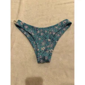 Zaful bikini Size 6 White/Teal bathing suit Summer/Bikini thumbnail 3