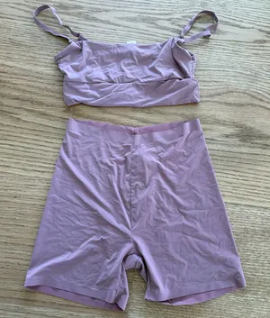 Victoria’s Secret 2 piece set thumbnail 1
