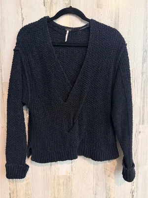 Free People Women’s XS Black Wrap Tie Front Chunky Knit Cropped Sweater thumbnail 5