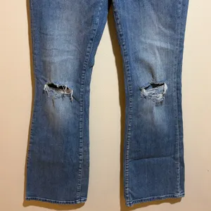 Pilcro Anthropologie The Icon High Waist Distressed Denim Flare Jeans Size 28 thumbnail 8
