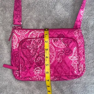 NWOT VERA BRADLEY Pink Paisley Print Crossbody Purse thumbnail 10