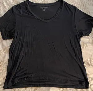 American Eagle Outfitters V-Neck Women's Top thumbnail 1