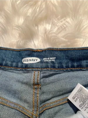 Old Navy Women's Size 8 Sky-Hi Denim Short Medium Wash Jasmine 7" Clean thumbnail 8