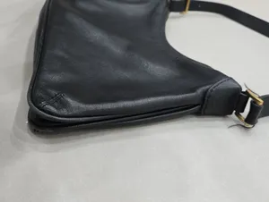 Zara 90's Vintage- Look Black Real Leather Shoulder Bag thumbnail 2