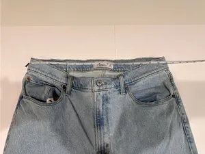 Abercrombie 90s Relaxed Jeans High Rise Light Wash Size 31 Regular thumbnail 8