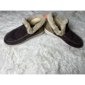 Womens Size 38 Brown Faux Fur Lined Moccasin Slippers Cozy Cabin Shoes thumbnail 3