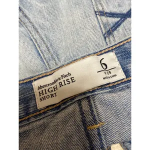 Abercrombie & Fitch Women's Blue High Waist Distressed Patcworks Denim Shorts 6 thumbnail 4